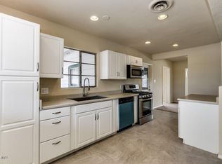 807 W Piccadilly Rd, Phoenix, AZ 85013