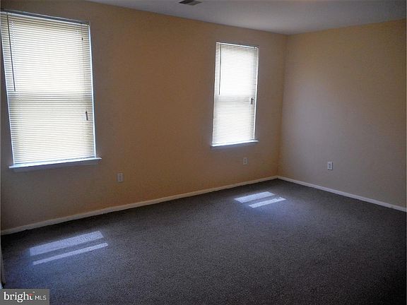 2nd image of 457 Fairmount Ave #3