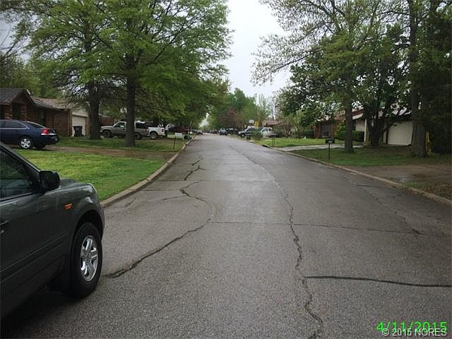 2nd image of 538 E 135th Pl S