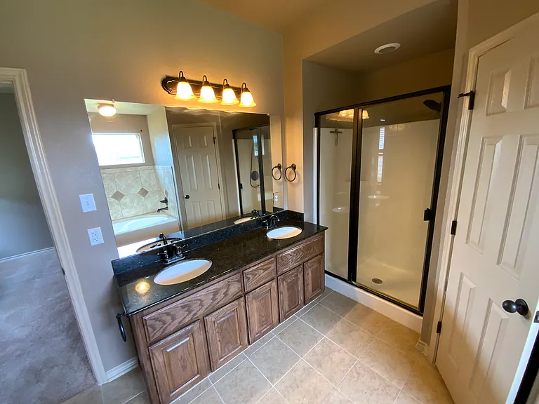 5705 Alexandria Dr — Photo 12