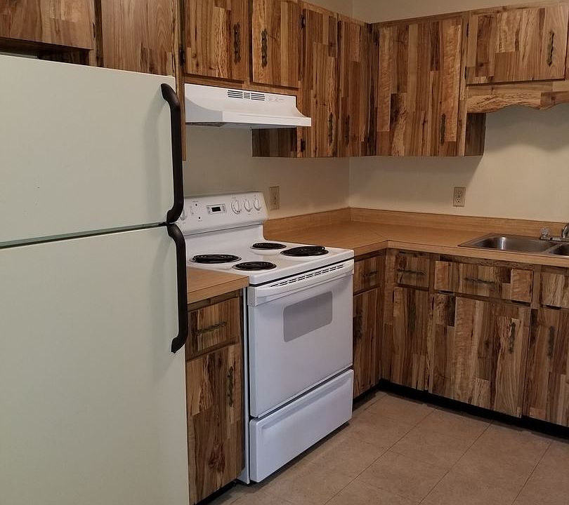 1st image of 1424 NE 17th Ave