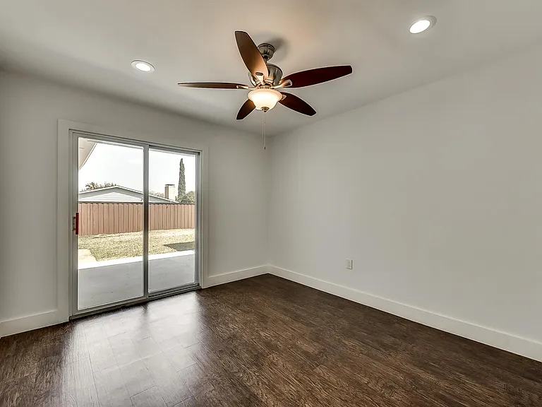 1865 Green Ridge Dr — Photo 13