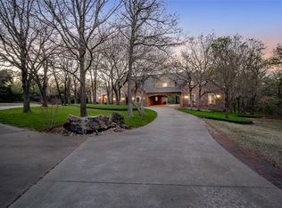 7470 Oakwood Creek Rd, Edmond, OK 73034