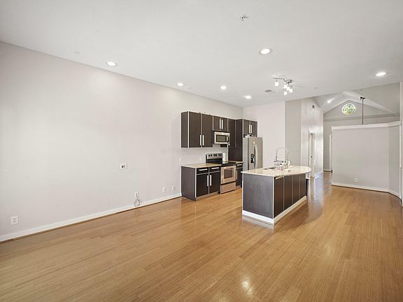 3rd image of 806 Jackson Hill St APT 302