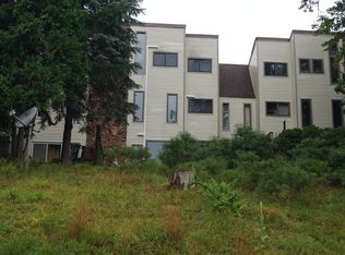 1124 Incline Vlg, Tannersville, PA 18372