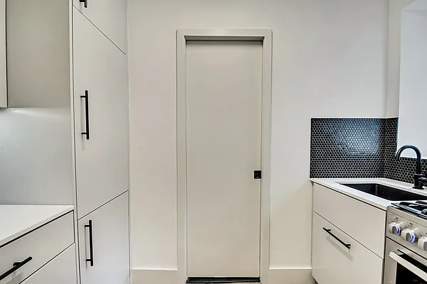 Rented by Bold New York | media 16