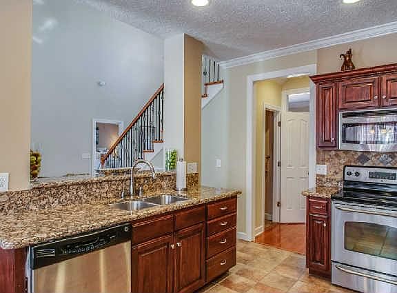 5th image of 807 Indian Park Dr