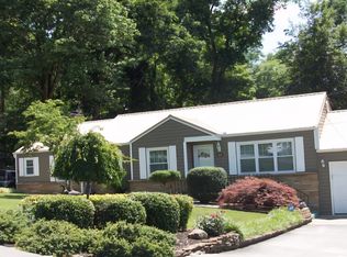 233 Stratford Rd, Knoxville, TN 37920