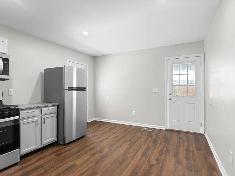 1380 Plaza Ave SW — Photo 15