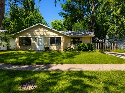1109 Austin Dr Photo 1