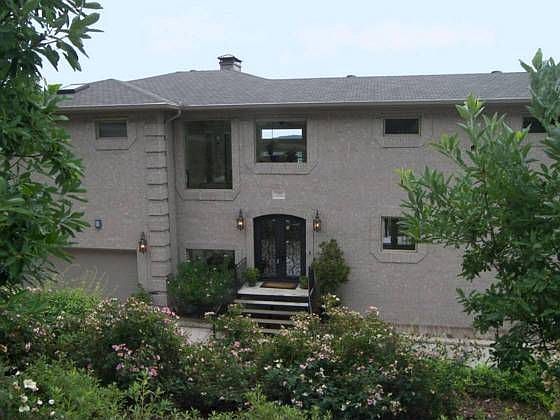 1st image of 120 Overlook Dr