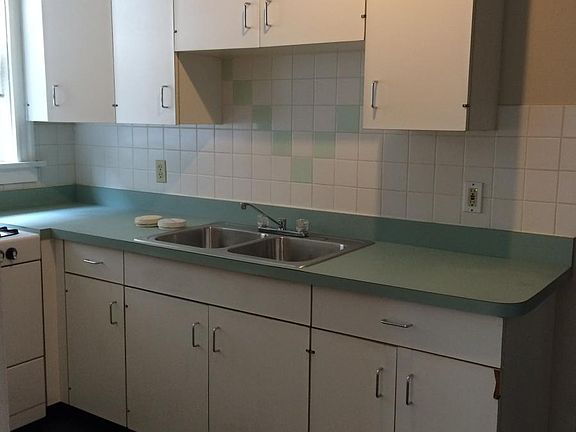4th image of 5031-5033 Chippewa St Floor 2