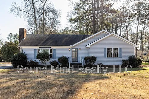 1601 Homestead Rd Photo 1