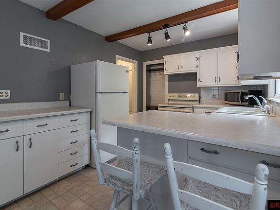 3rd image of 1116 Highland Ave