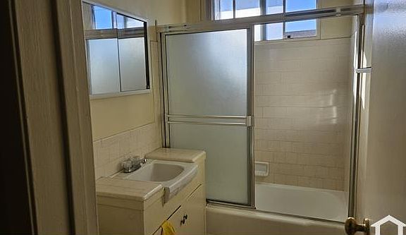 2nd image of 151 E Riggin St