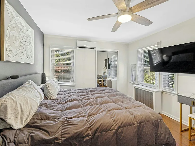 332 Demarest Ave — Photo 13