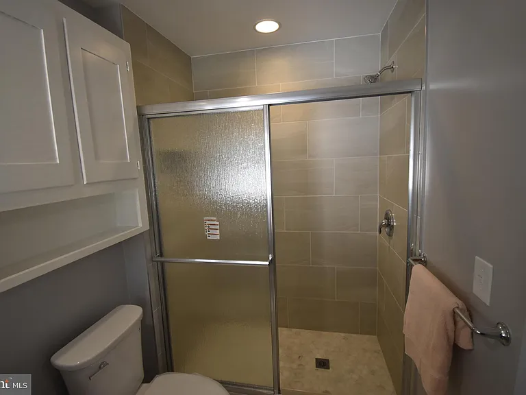 3931 Dominion Dr — Photo 20