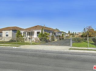 427 E 220th St, Carson, CA 90745