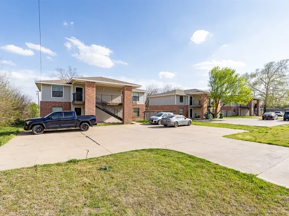 852 W Vanderbilt St, Stephenville, TX 76401