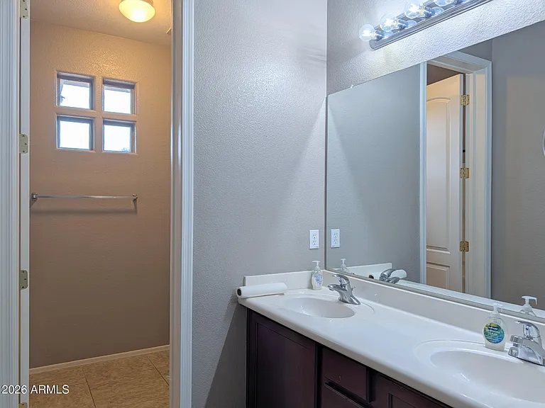 3858 E Morelos St — Photo 28