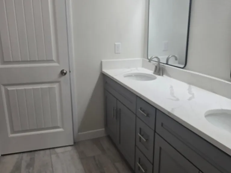 1955 McCutchen Dr — Photo 13