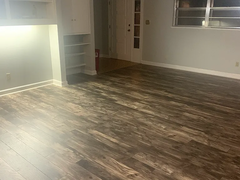 15 Greenway Dr — Photo 2