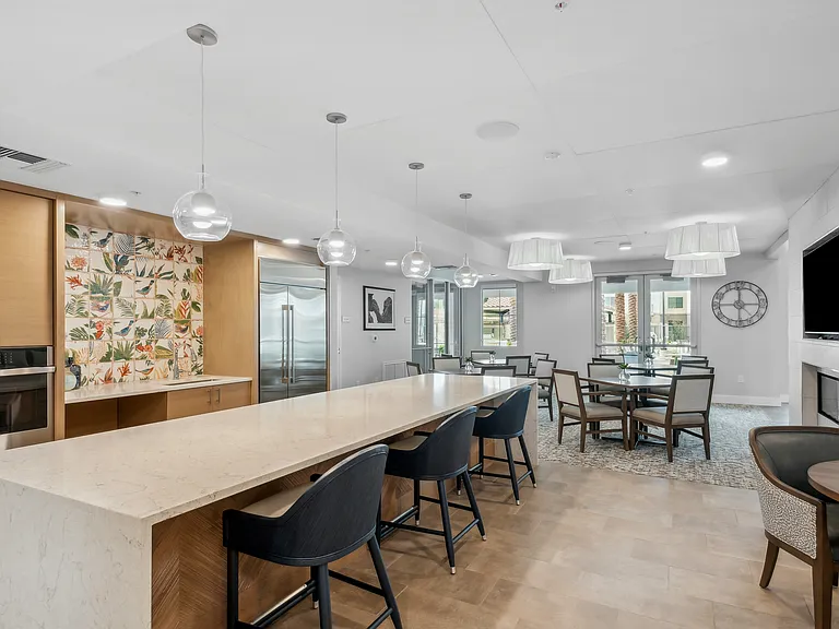 Overture North Scottsdale - 55+ Active Adult Apartment Homes — Photo 24
