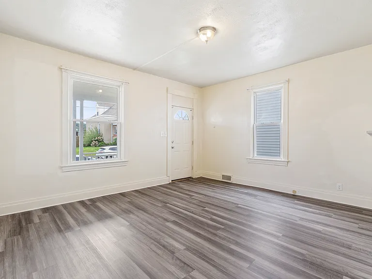 814 Summit St #1 — Photo 11