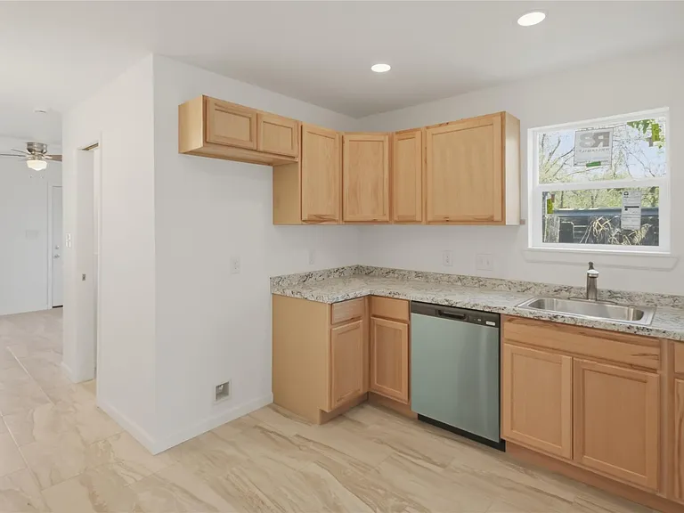 3518 Orange St — Photo 14