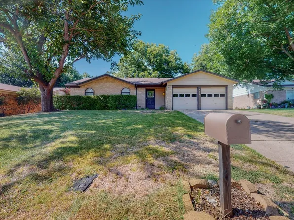 2100 Cottie Ln, Arlington, TX 76010