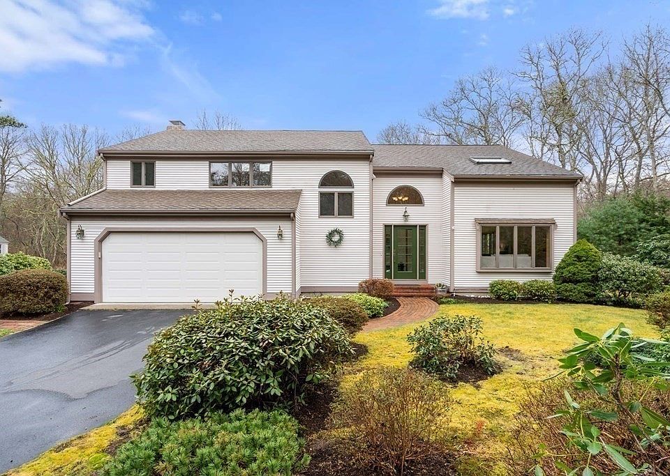 1st image of 587 Whistleberry Dr