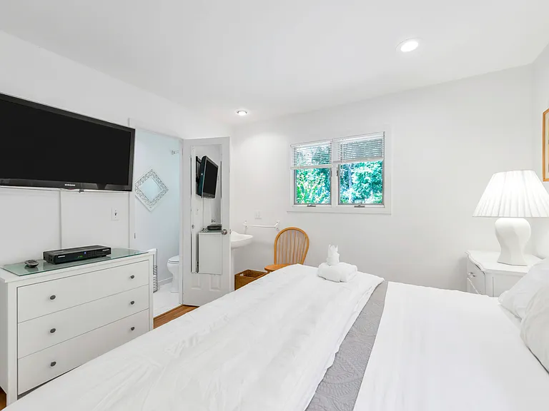 71 Shinnecock Hills Rd — Photo 19