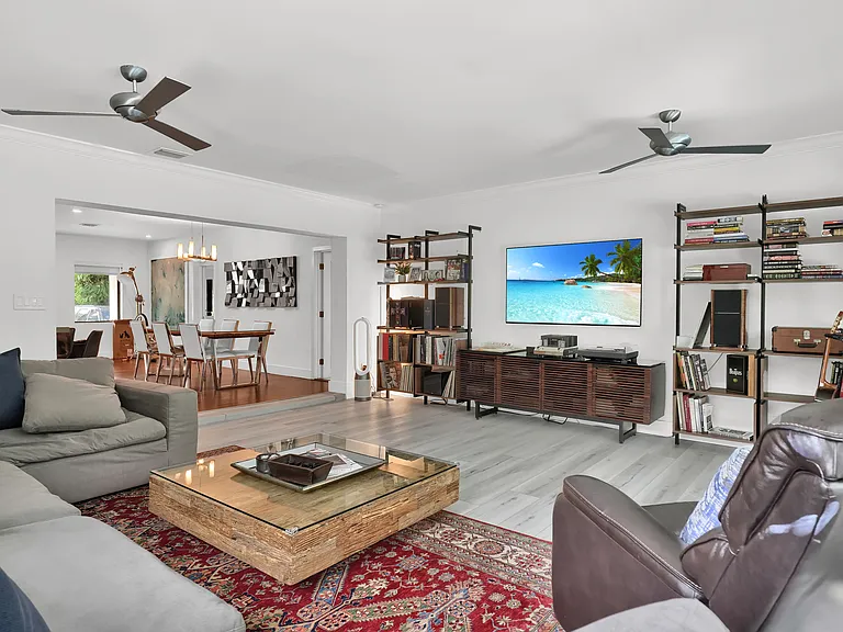 7521 SW 63rd Ct — Photo 32