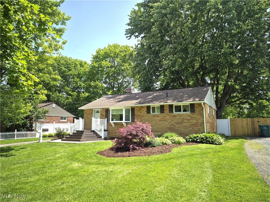 Real estate listing image