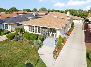 8929 S Sacramento Ave, Evergreen Park, IL