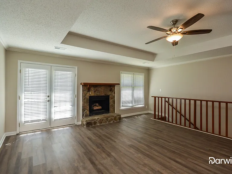 2490 Sherrie Ln SW — Photo 5