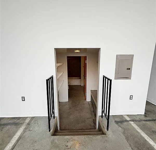 Apt. 10