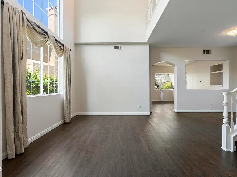 1549 Spyglass Dr — Photo 3