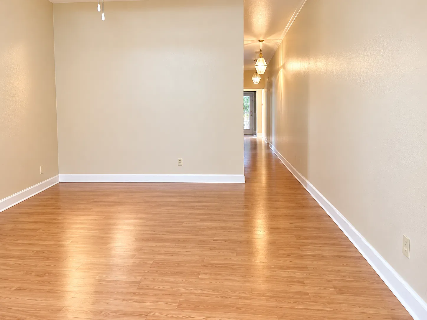 3 bed, $2,400 — Photo 2