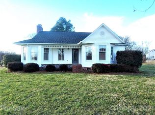 907 Woodland Dr, Shelby, NC 28150