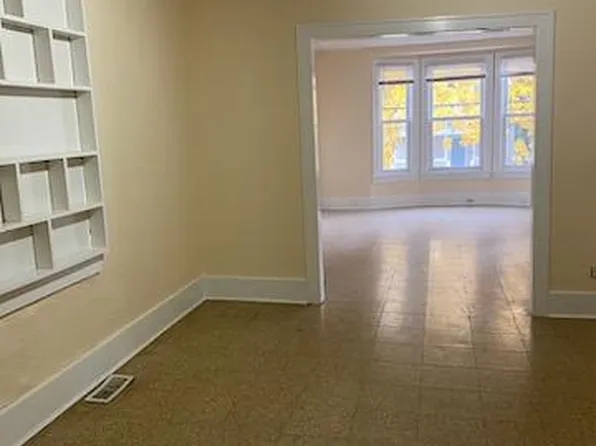 805 College Ave NE Unit 2, Grand Rapids, MI 49503