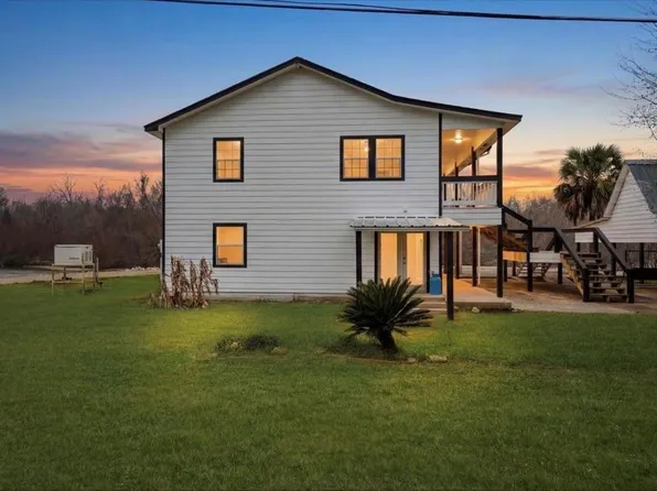 370 County Road 1333, Liberty, TX 77575