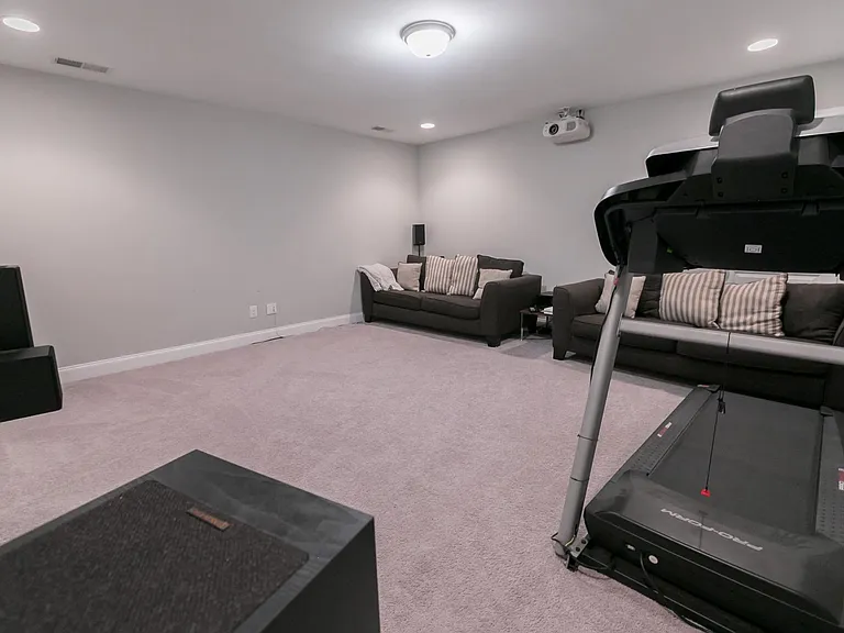 1055 Crisp Spring Dr — Photo 42