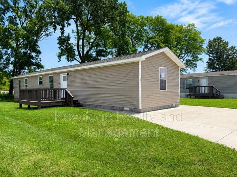 1st image of 157 Mace Ln Unit 18