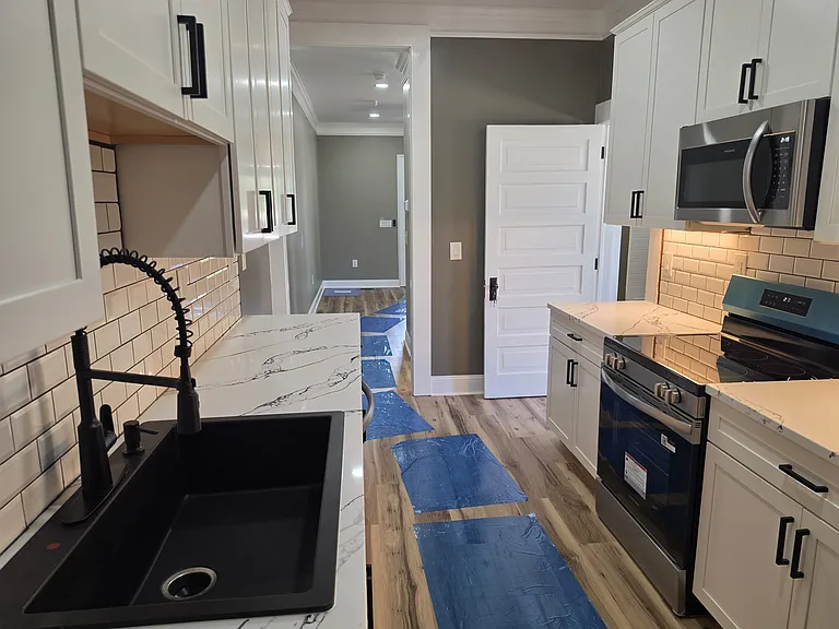 118 Hawkins Ave #102 — Photo 17
