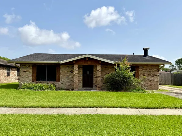 3013 Roderick St, Morgan City, LA 70380