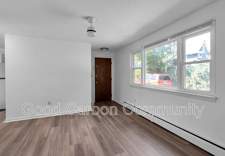 5752 Main St — Photo 6