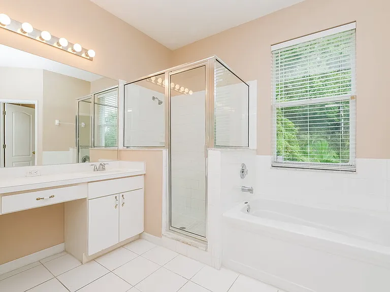 25402 Seven Rivers Cir — Photo 12