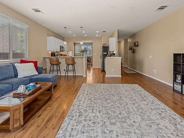 31844 Empresa Cir — Photo 22