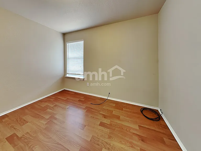721 Nancy Dr — Photo 21